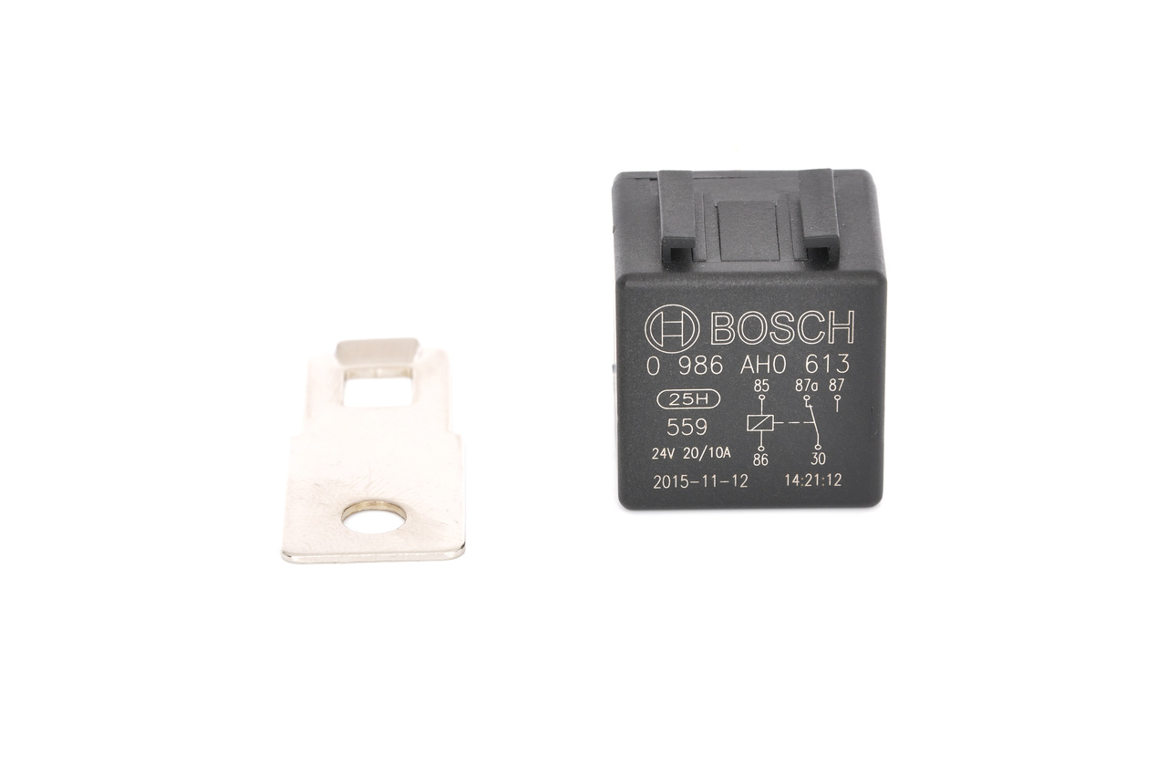 A0008201710 OE BOSCH Relais, courant de travail 0 986 AH0 613