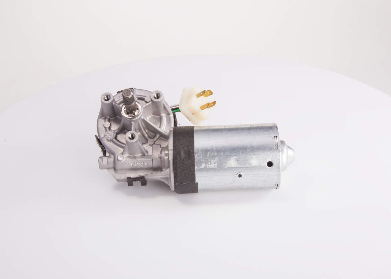 Vindrutetorkarmotor BOSCH F 006 WM0 308 som passar till VOLVO, VW, BMW, AUDI, MERCEDES-BENZ billigt