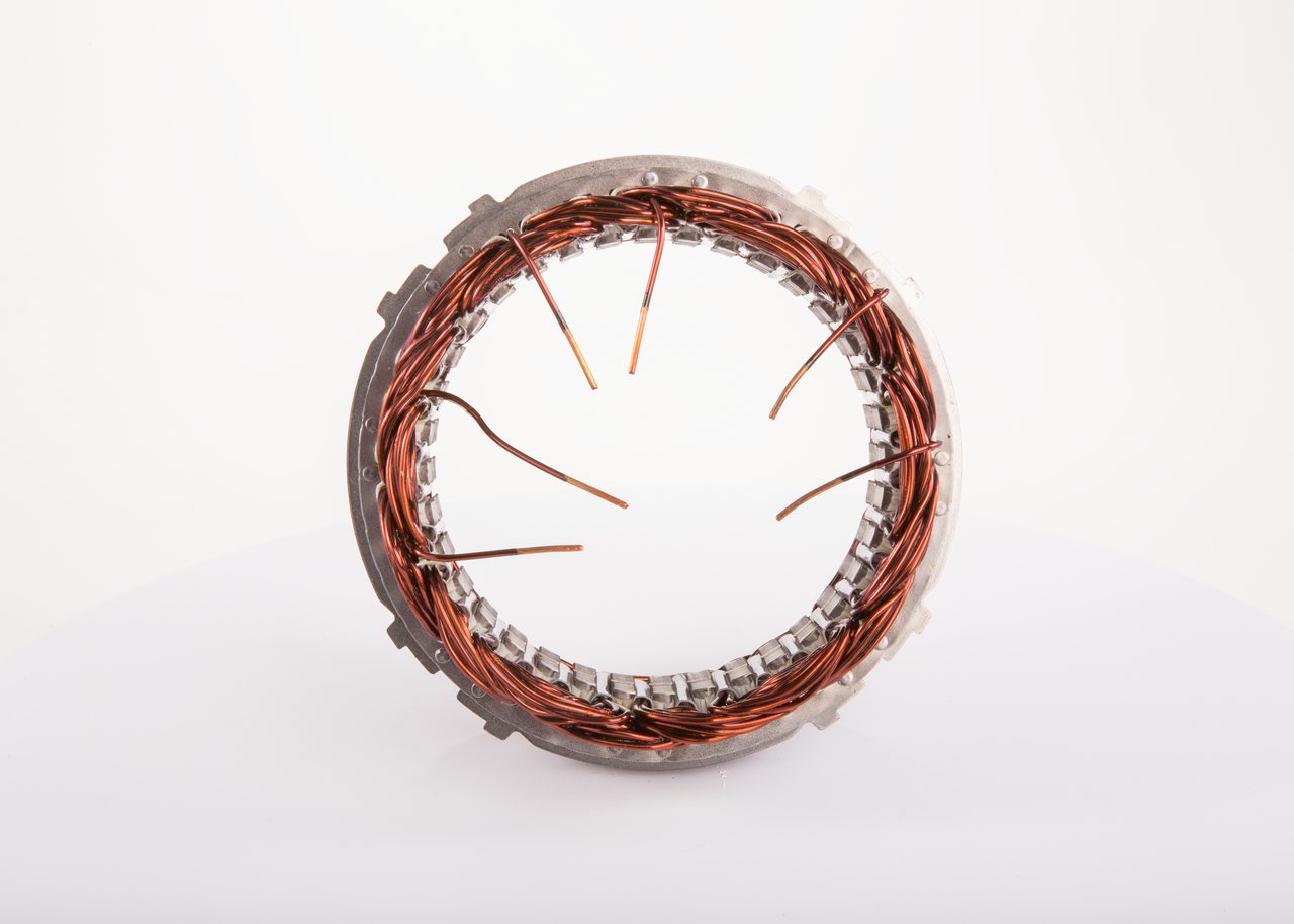 Stator, alternateur BOSCH F 00M 130 114 appropriées pour VOLKSWAGEN, BMW, MERCEDES-BENZ, AUDI, OPEL pas cher
