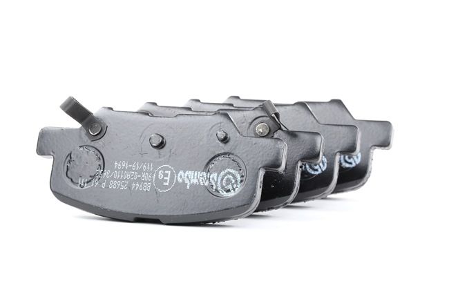 P 61 111 BREMBO Pastillas de freno MITSUBISHI MONTERO