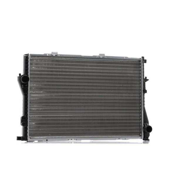 Radiateur du moteur STARK SKRD-0120319 appropriées pour BMW pas cher