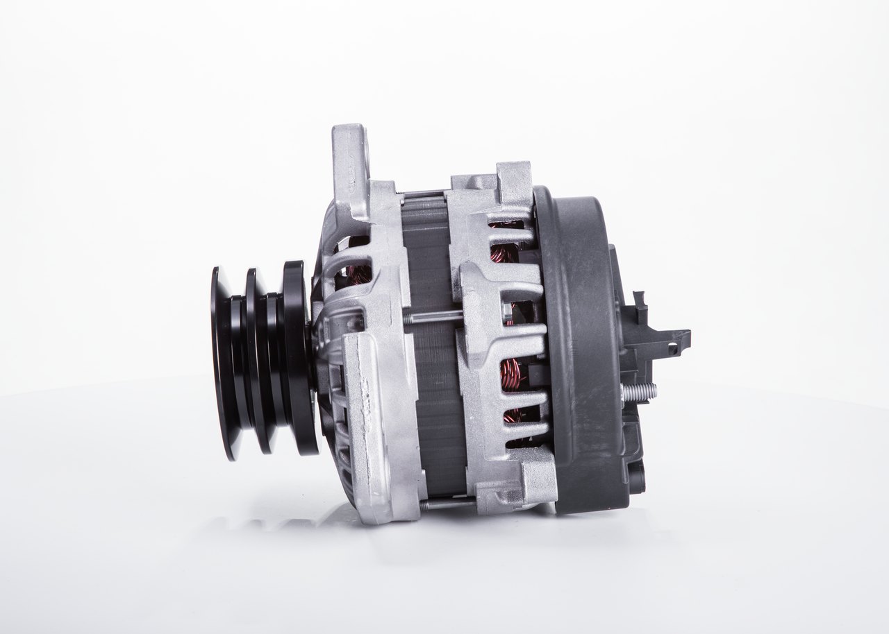 A0001508850 OE BOSCH Lichtmaschine F 000 BL0 7H5
