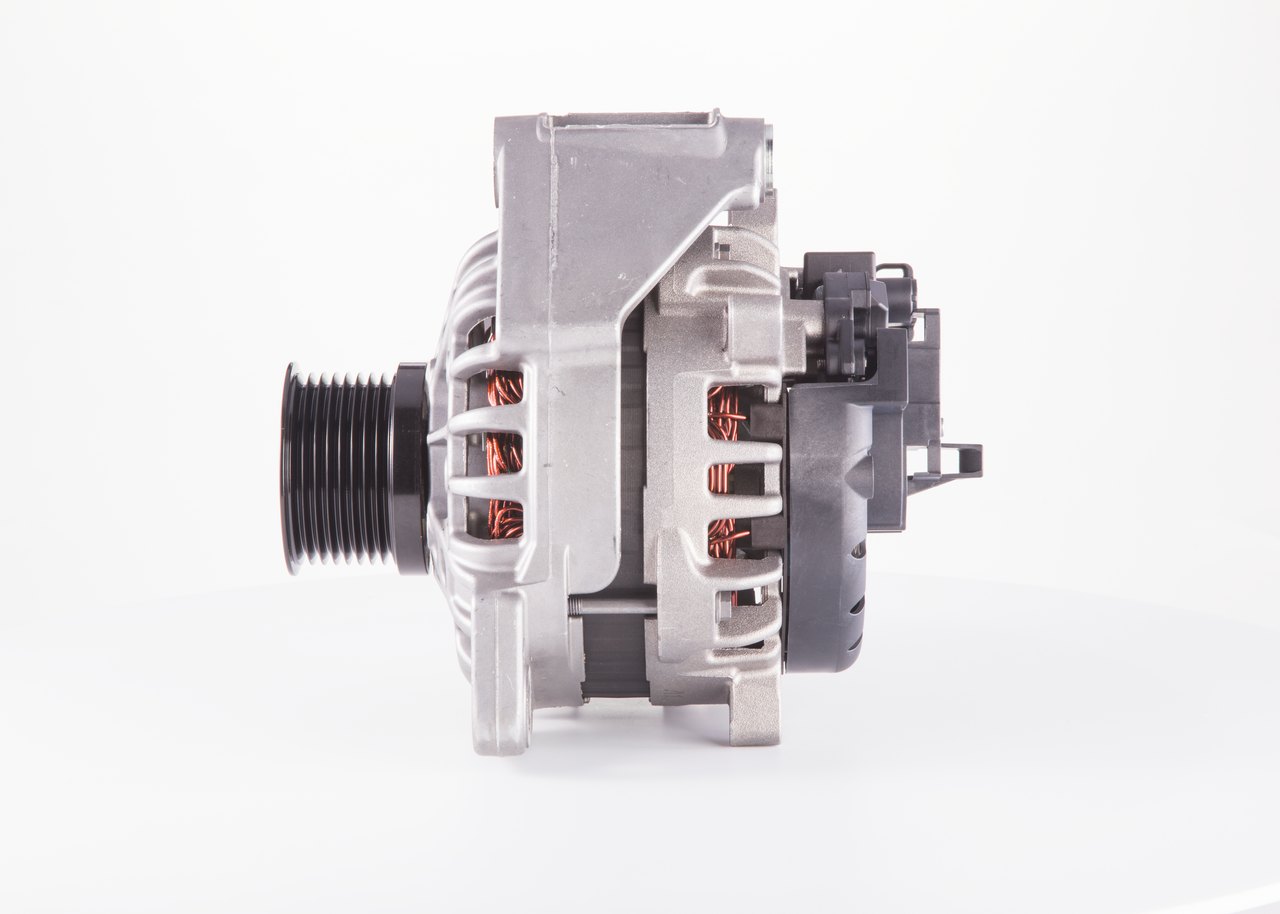 Alternador BOSCH F 000 BL0 755 adequados para RENAULT, BMW, VW, MERCEDES-BENZ, PEUGEOT barato
