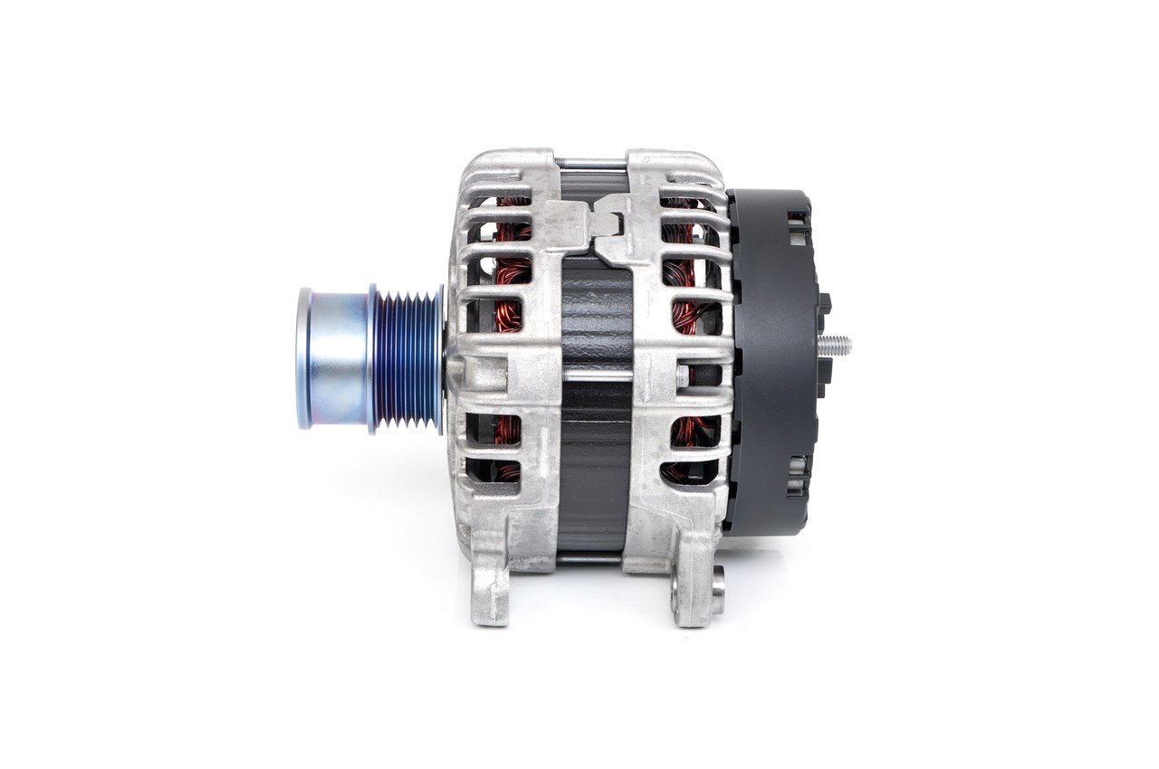 Генератор BOSCH 0 125 811 131 совместимо с VW, SKODA, SEAT дешево