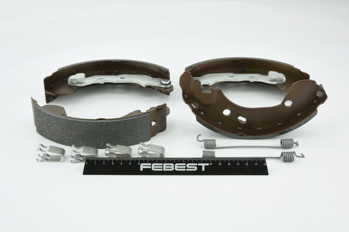 Jeu de mâchoires de frein FEBEST 0202-K12R appropriées pour RENAULT, NISSAN pas cher