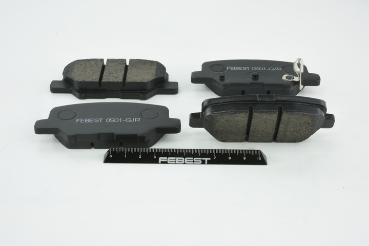 Original Mitsubishi i FEBEST Bremssteine 0501-GJR