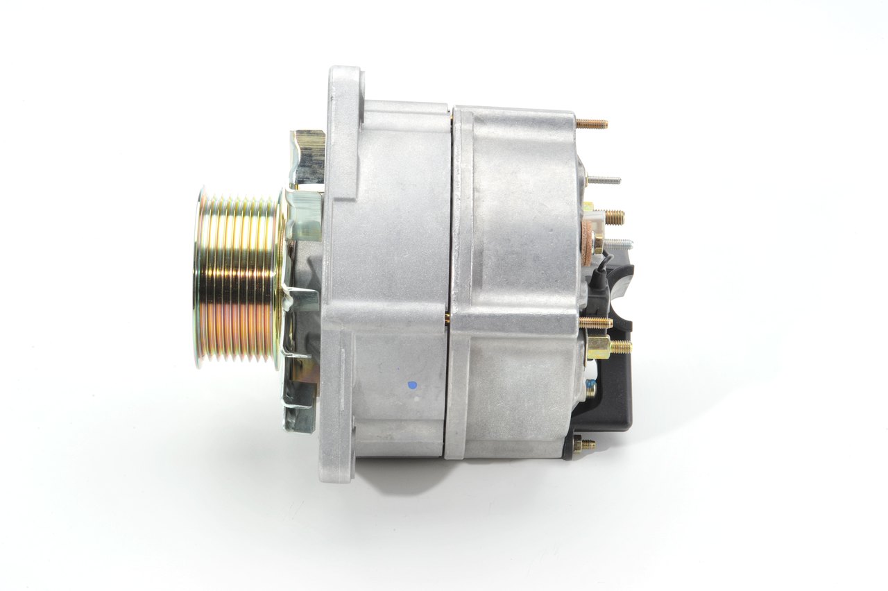BOSCH Lichtmaschine 6 033 GB3 090